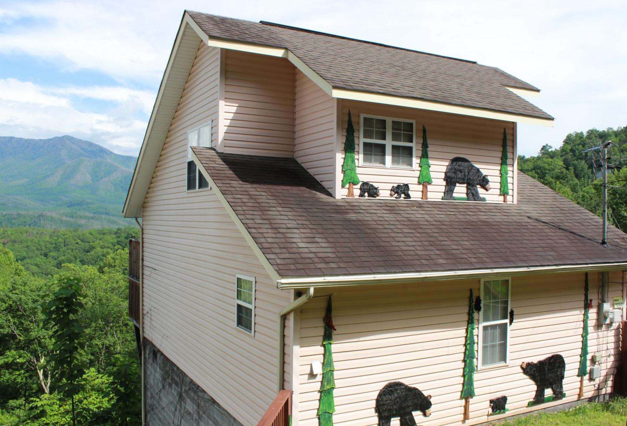 Heavenly View - Bear Themed Cabin, Hottub, Dog-Friendly, Near แกตลิงเบิร์ก ภายนอก รูปภาพ